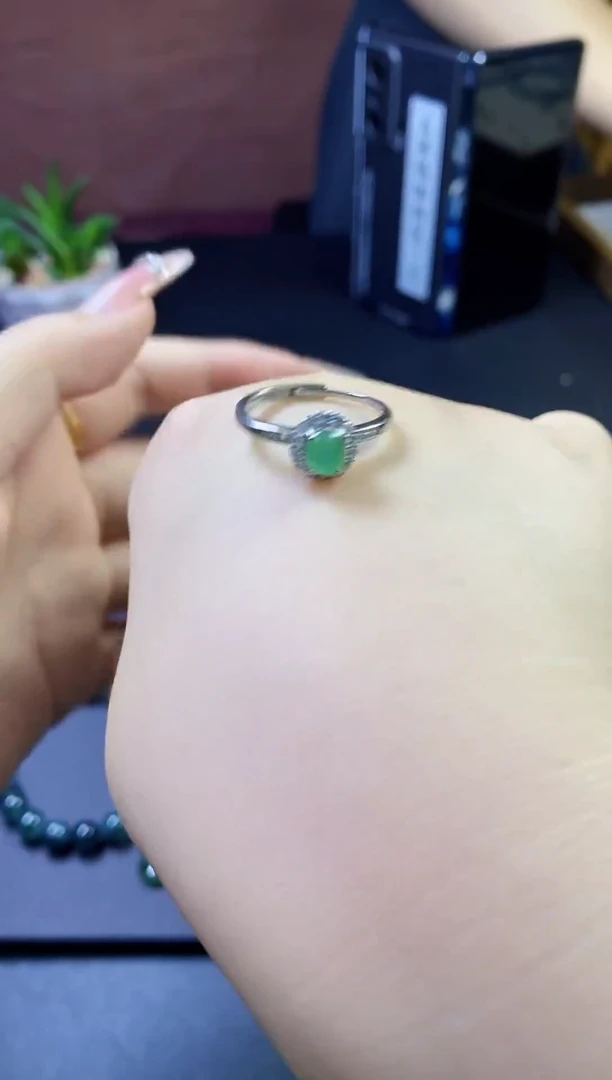 银S925镶嵌戒指翡翠戒指