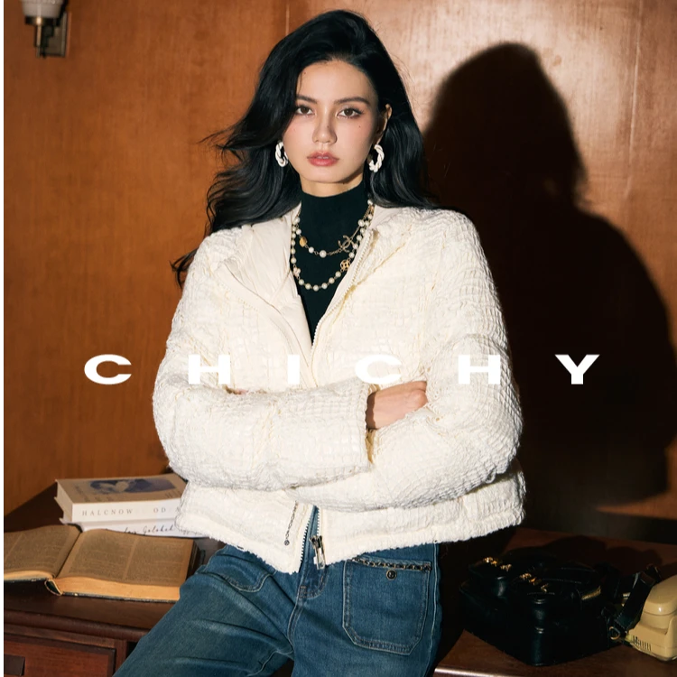 【彭彭echo专属】CHICHY短款保暖服百搭保暖千金名媛外套CC3B005234