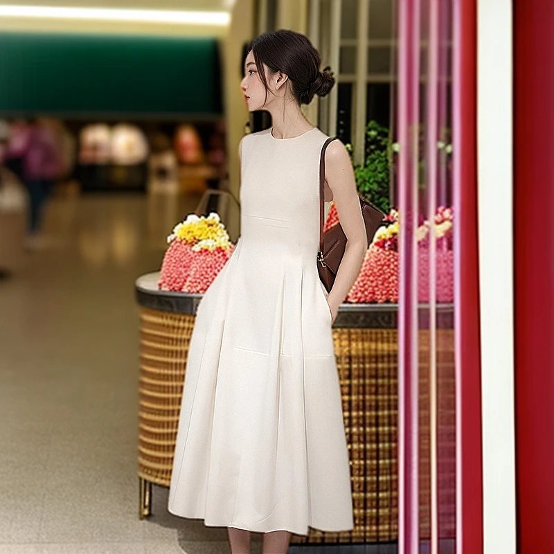 财阀千金女装高级白色连衣裙女夏季新款轻奢气场强大无袖气质裙子