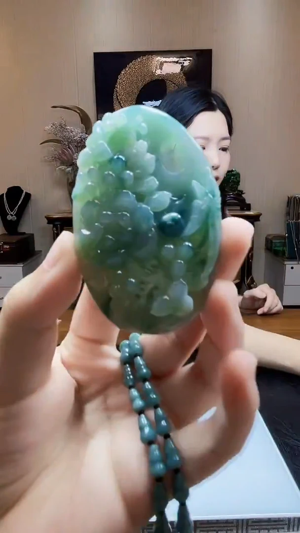 未镶嵌定制翡翠吊坠192