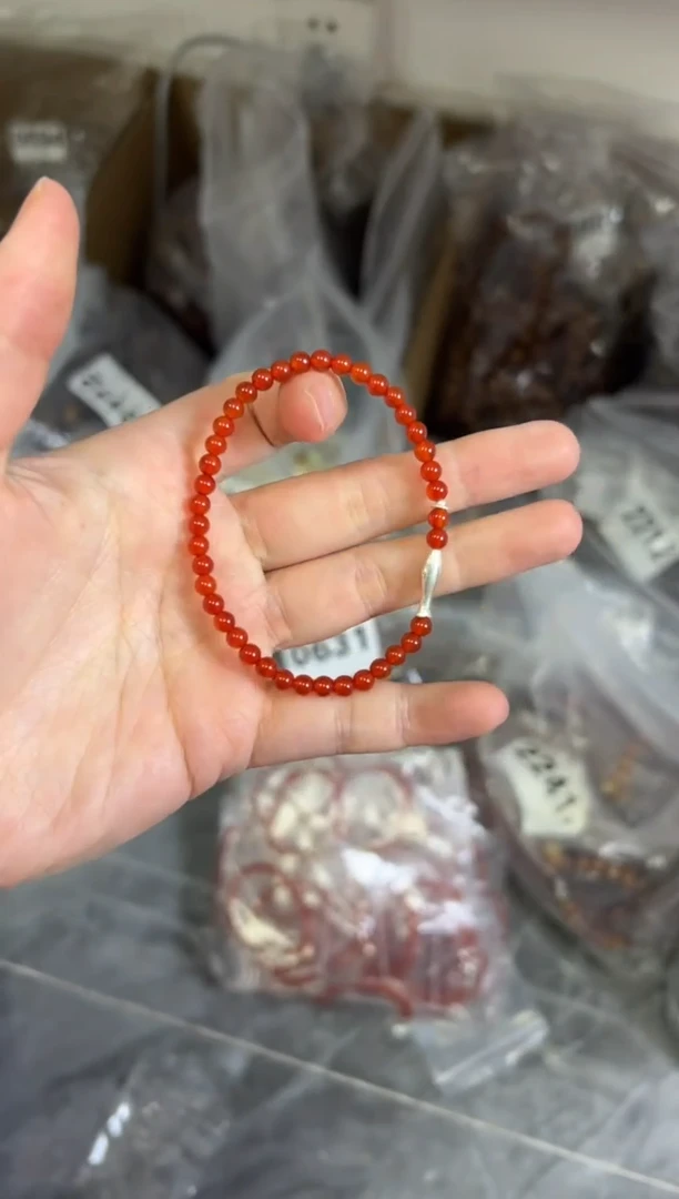 玛瑙/玉髓手链银S925镶嵌冰红玛瑙银鱼小米手链[0631]