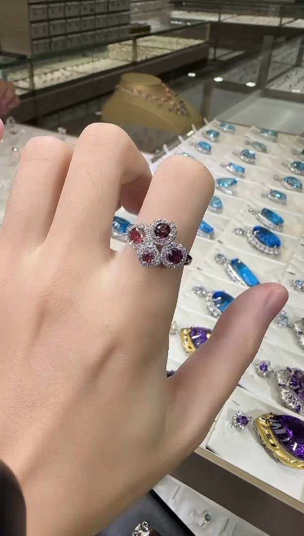 银S925镶嵌戒指石榴石设计款