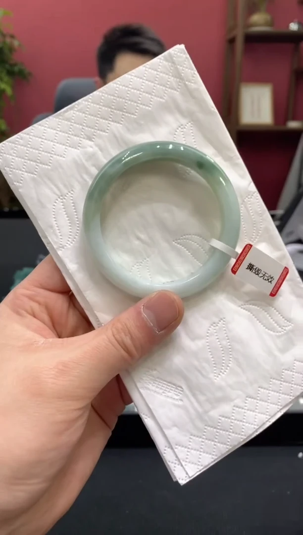 【闪购商品】翡翠手镯未镶嵌00002150