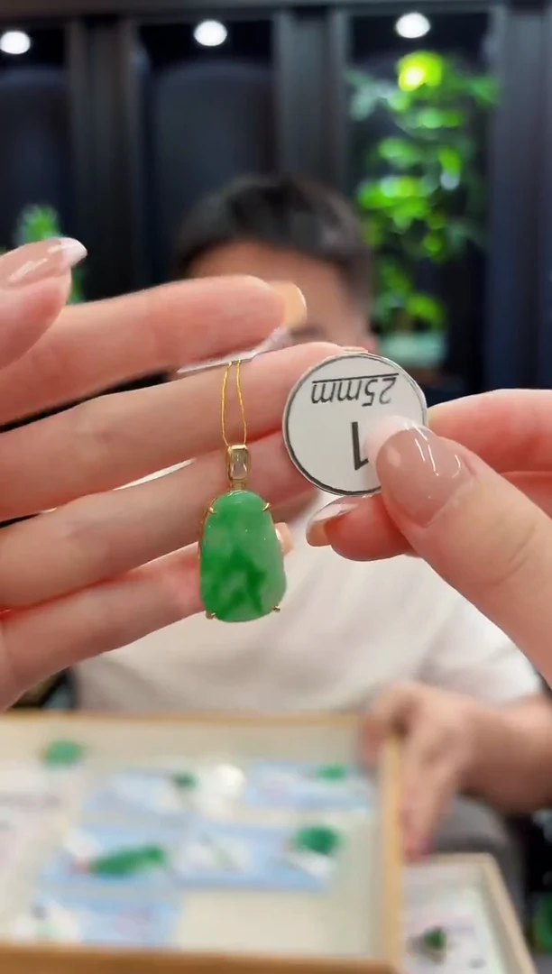 吊坠(不含链)未镶嵌翡翠 缅料A货/支持复检/一件