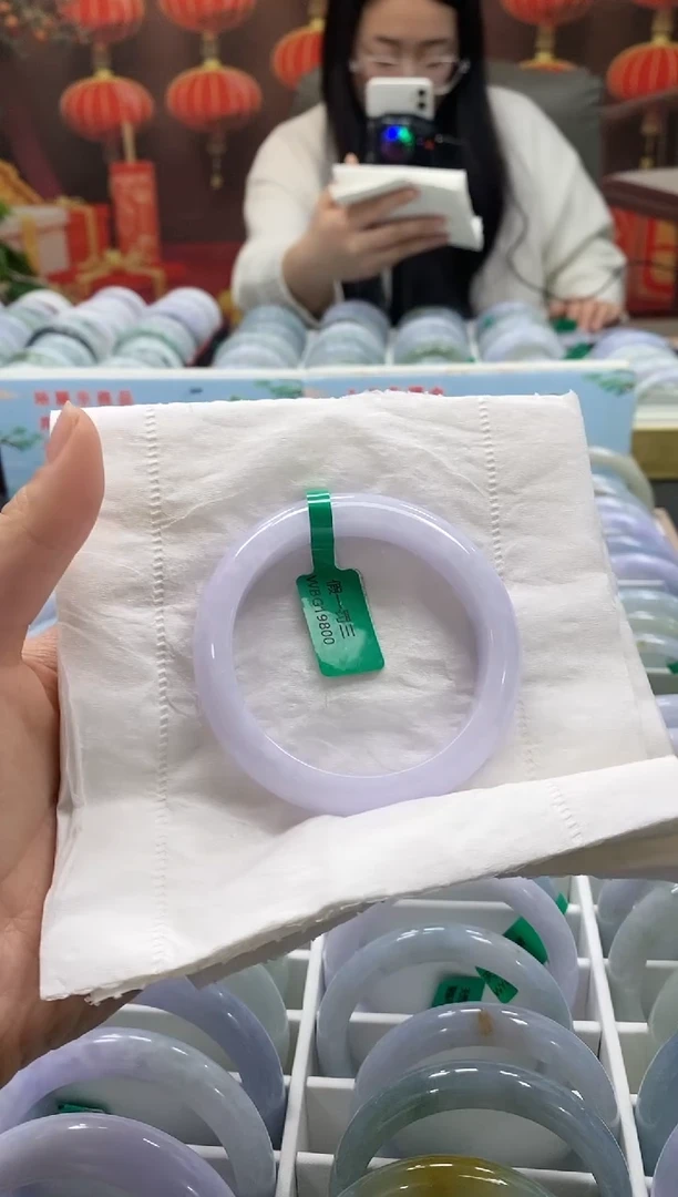 【闪购商品】翡翠手镯未镶嵌000009090