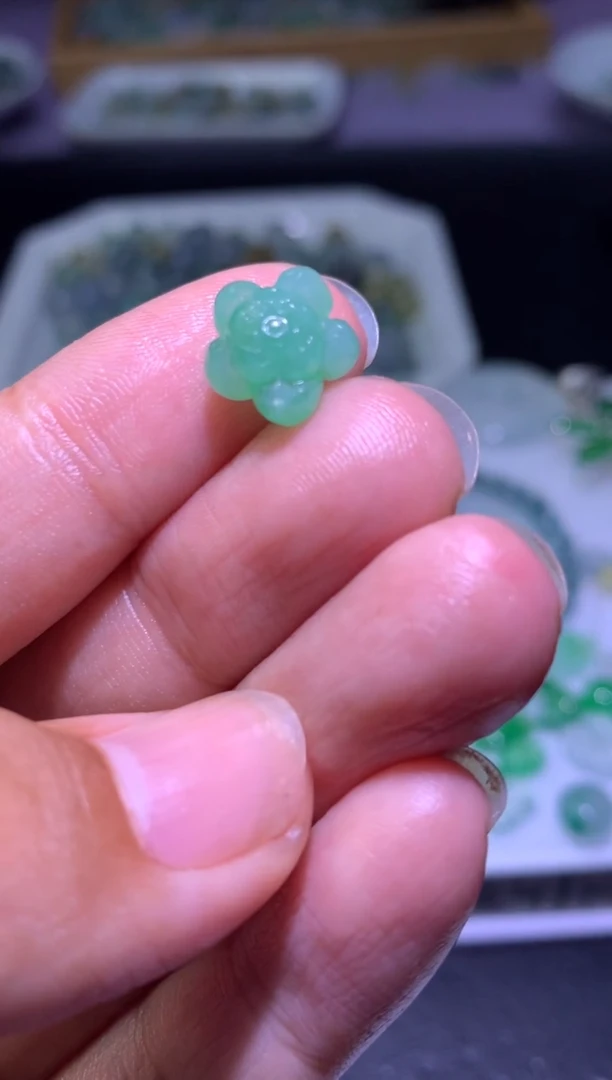 未镶嵌定制翡翠毛货