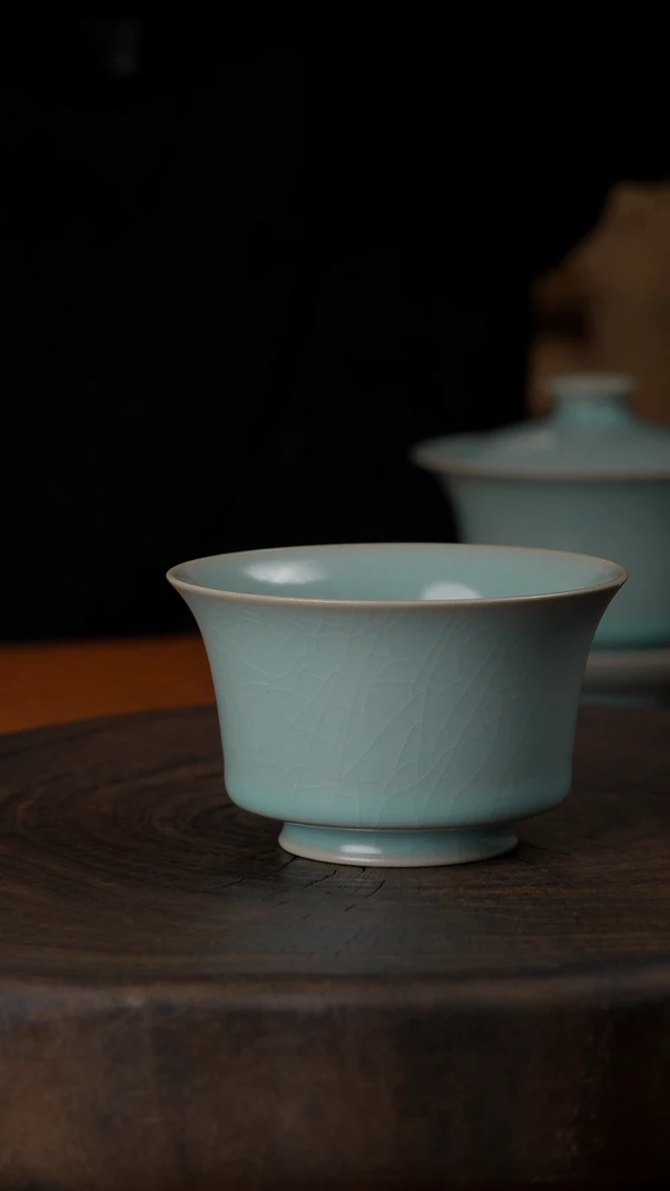 仿古卷足马蹄杯 证书礼盒