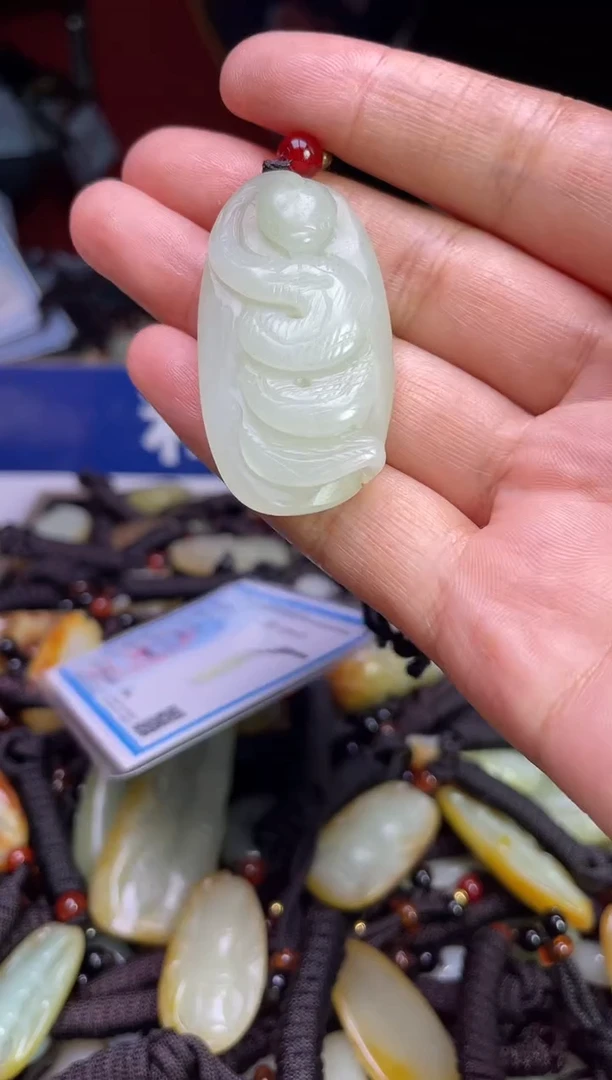 未镶嵌和田玉挂件1