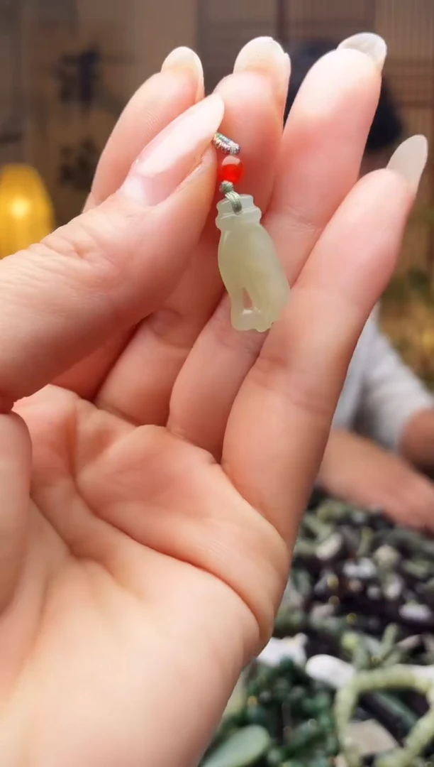 颈饰未镶嵌和田玉多样性发货，拍一发一