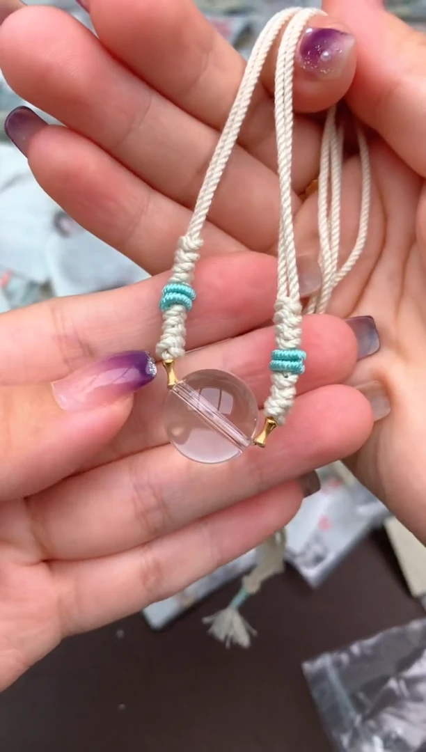 未镶嵌颈饰水晶—