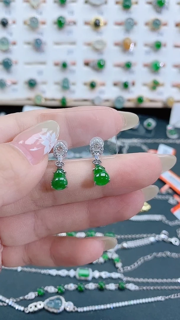 银S925镶嵌翡翠耳饰天然翡翠