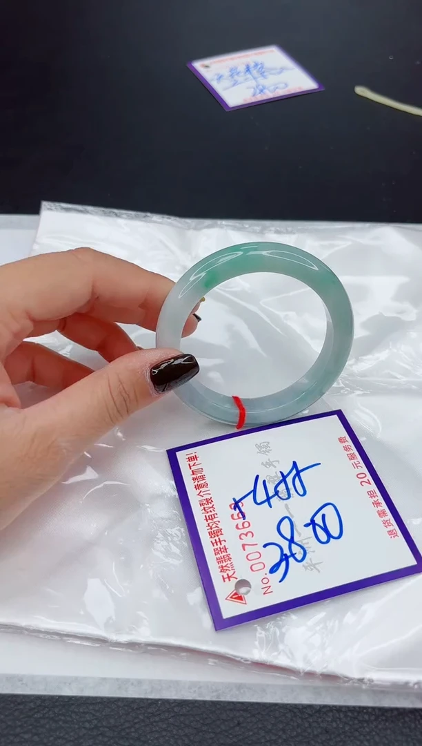 翡翠手镯未镶嵌11111111111111
