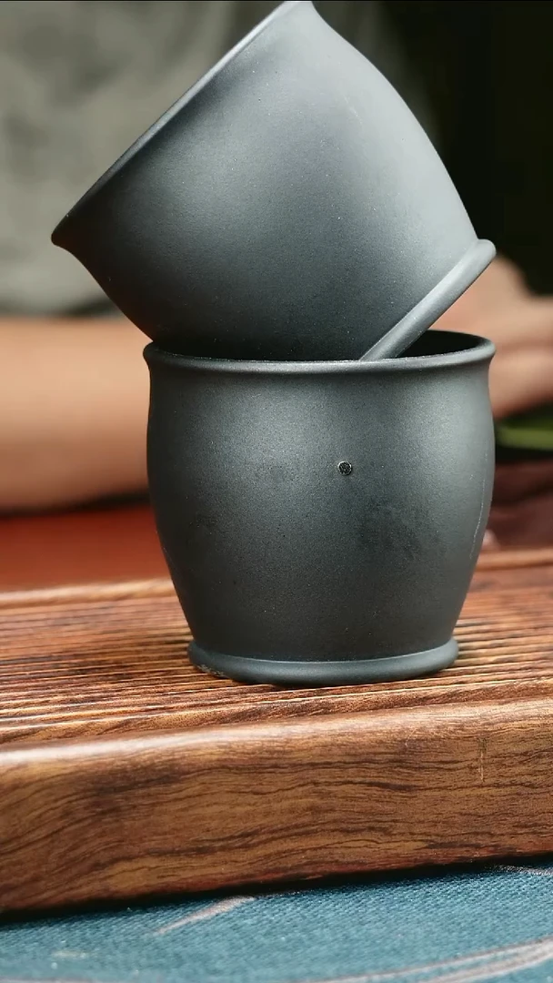 茶杯紫砂石黄高缸杯2只