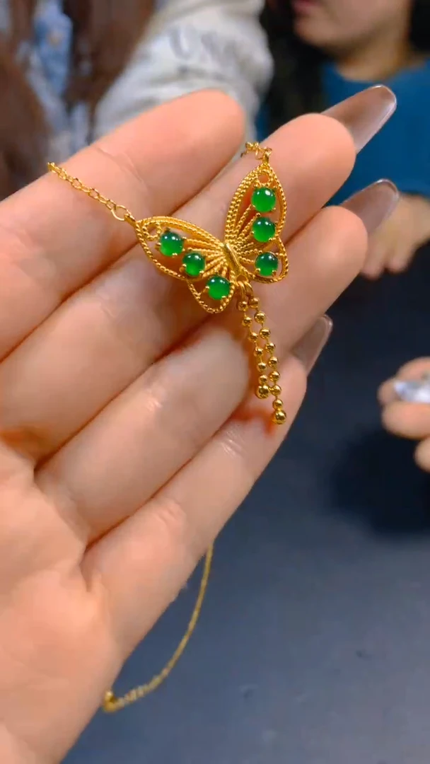 【闪购商品】翡翠吊坠(赠链)未镶嵌0800073944多样性发一