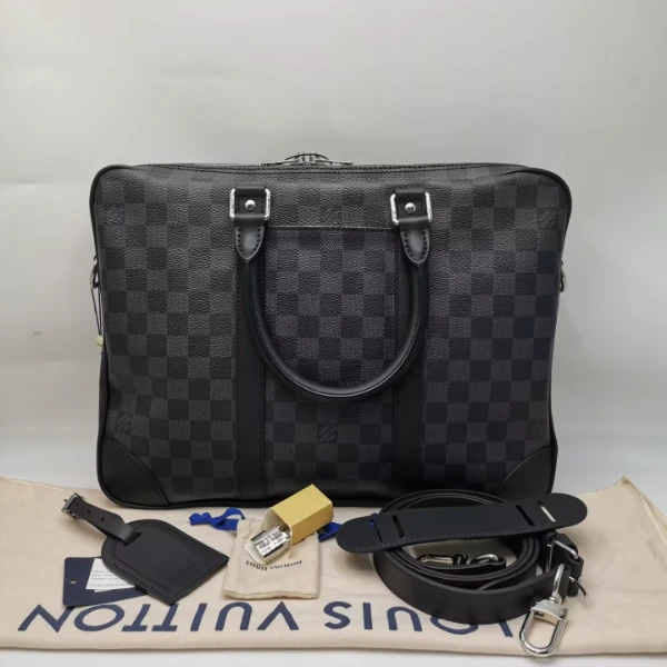 99新 LouisVuitton/路易威登 99新80172 LV黑棋盘格手提包公文包