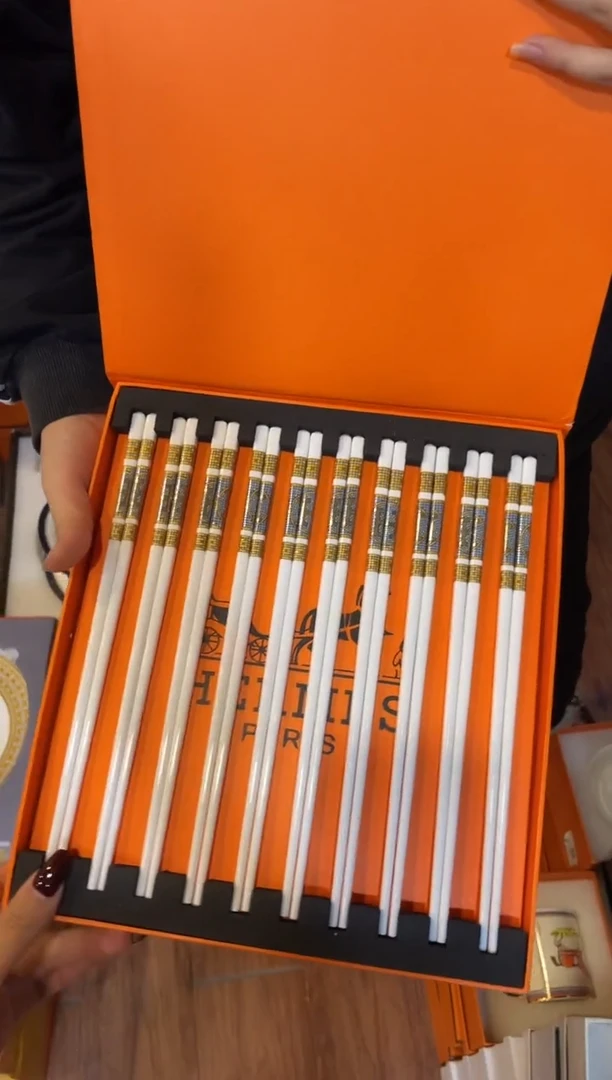 杯鸿辉家品牌瓷器，京东包邮！