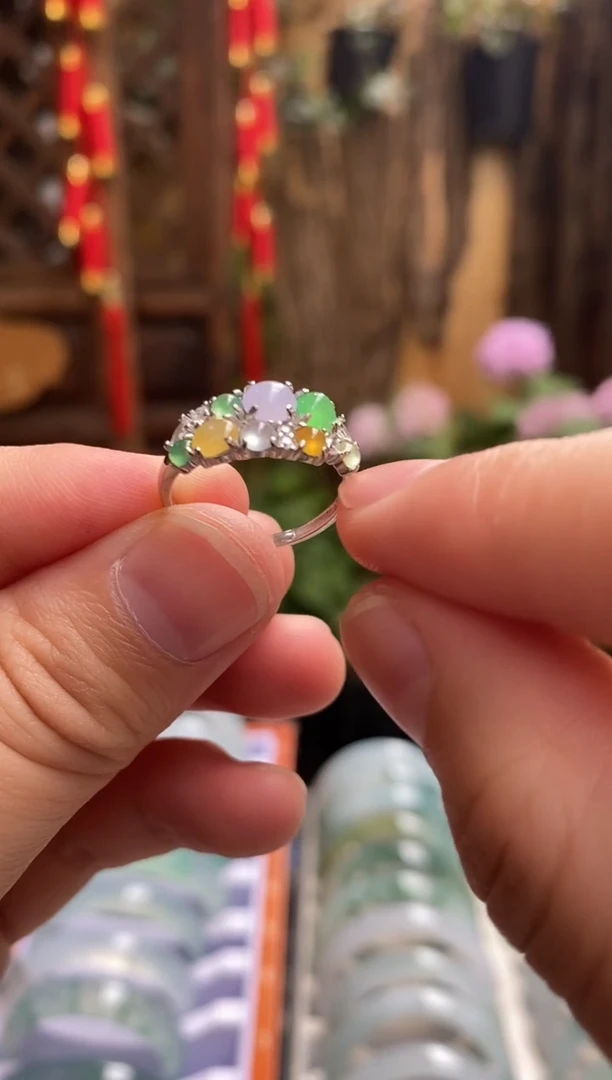 翡翠戒指银S925镶嵌翡翠戒指