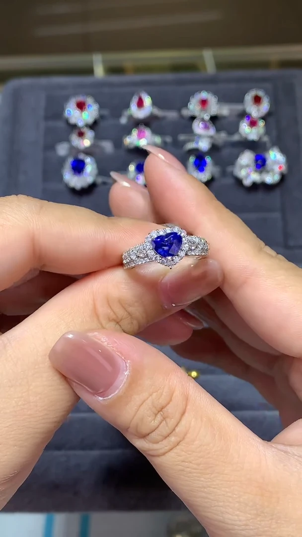 戒指蓝宝石铂Pt950镶嵌1.15CT
