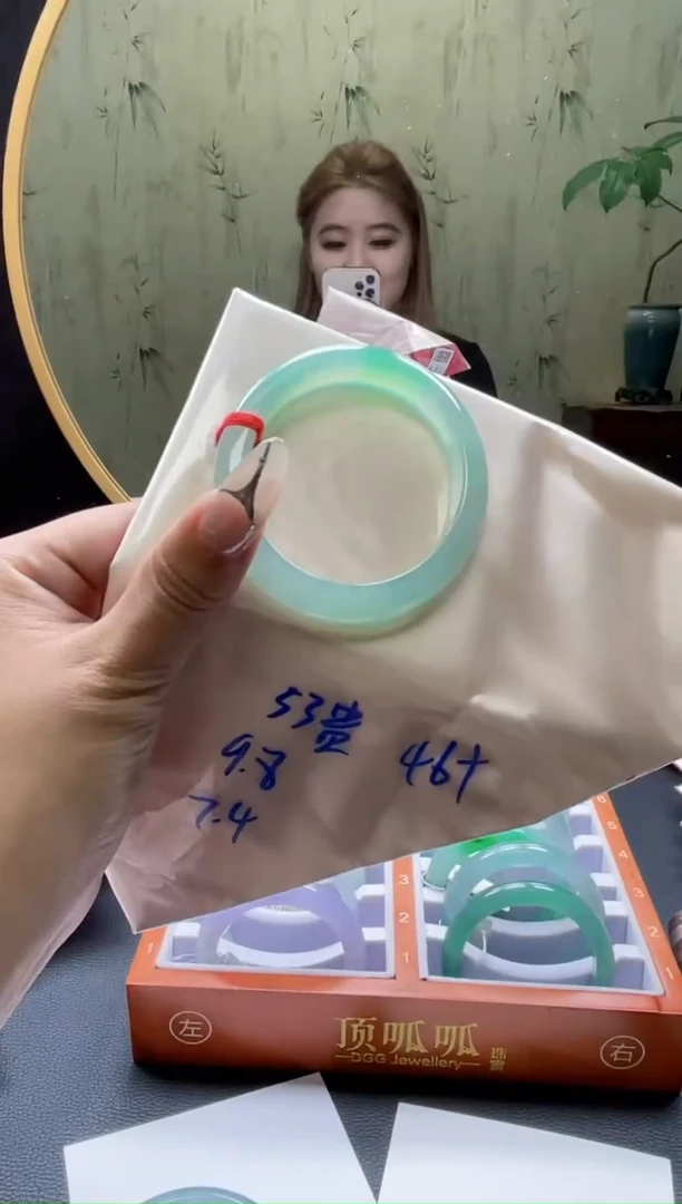 未镶嵌手镯翡翠【顶呱呱珠宝】天然缅甸A货翡翠手镯53贵妃