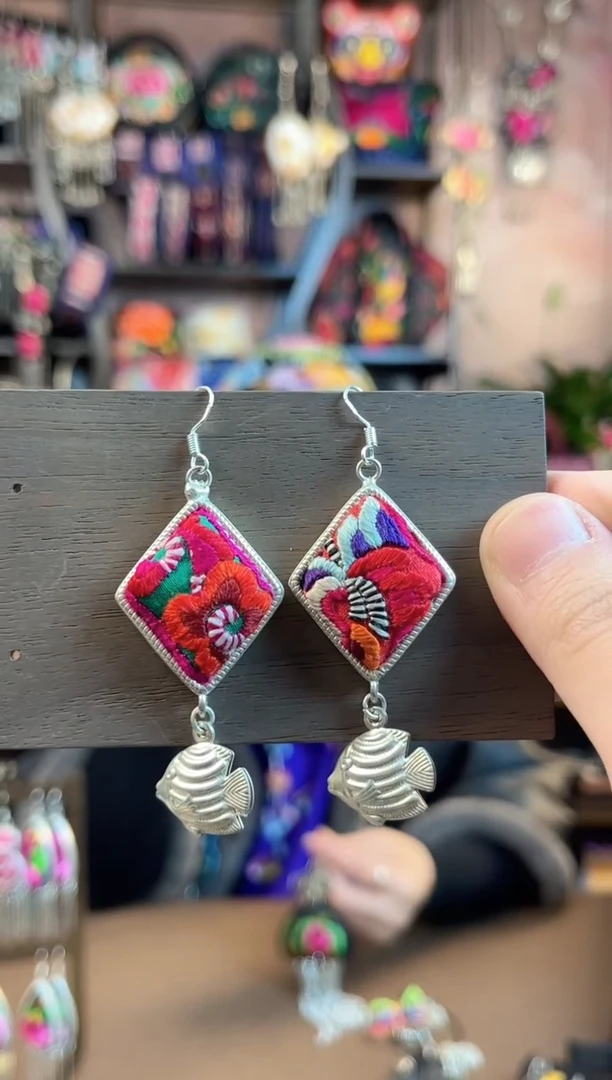 织绣民族风手工非遗老绣饰品618