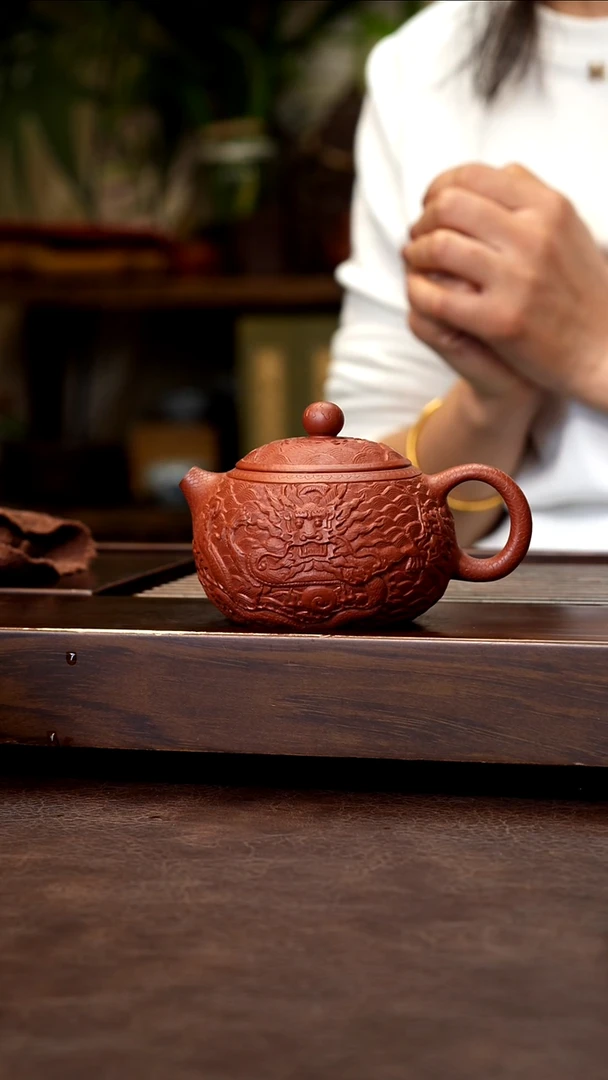 茶壶紫砂朱泥浮雕西施180cc左右