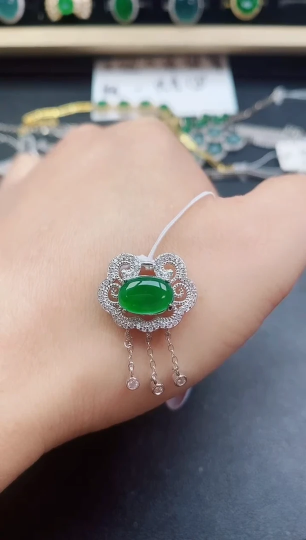 翡翠银S925镶嵌吊坠(赠链)321321