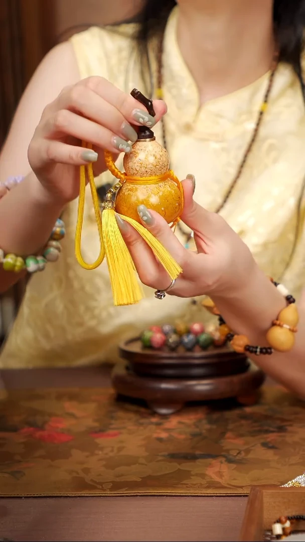 88 易林大漆开口小葫芦----178