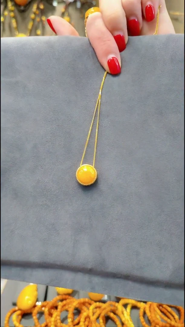 【闪购商品】蜜蜡吊坠(赠链)银S925镀金镶嵌H405蜜蜡吊坠