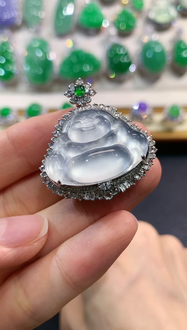 【闪购商品】翡翠吊坠(不含链)18K金镶嵌w40