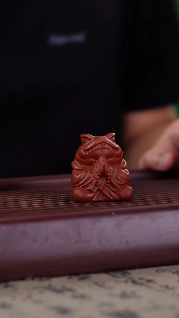 茶壶紫砂朱泥金蝉茶宠