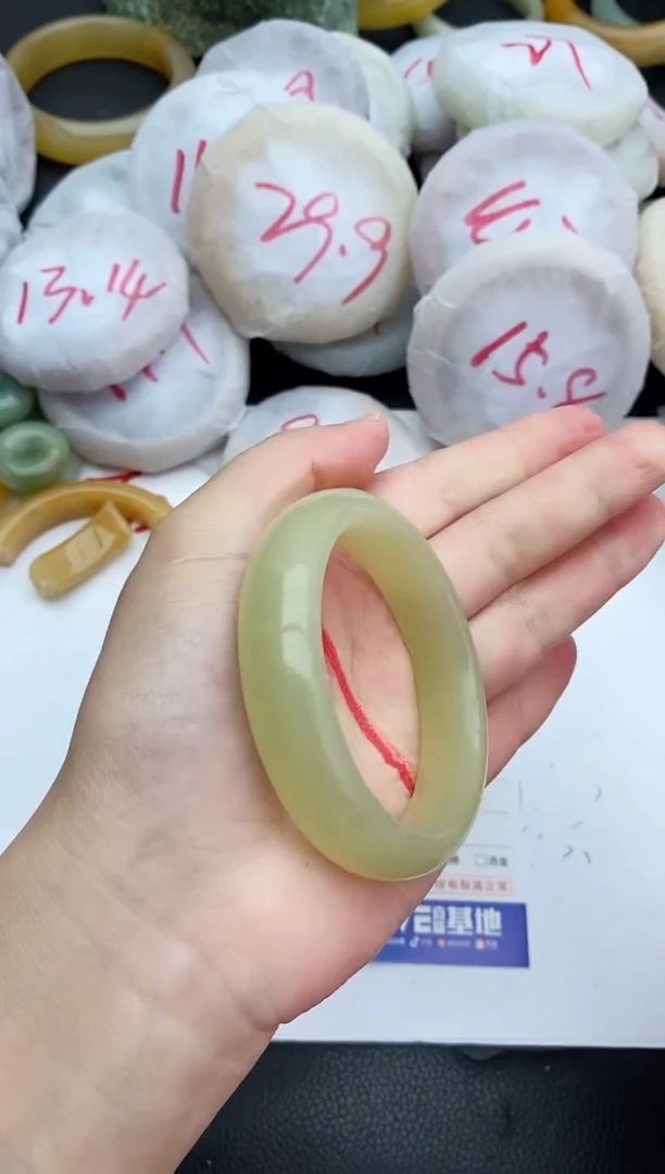 未镶嵌手镯石英质玉204+51/52