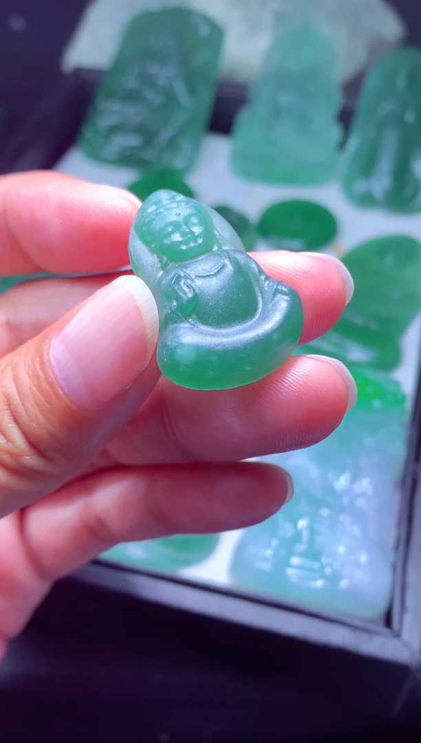 未镶嵌定制翡翠汉**学天然缅甸翡翠A货毛货多样性发货其一