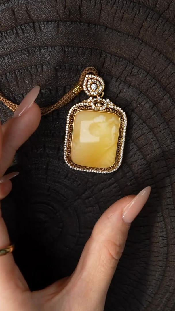 蜜蜡吊坠(赠链)银S925镶嵌无事牌吊坠25*20