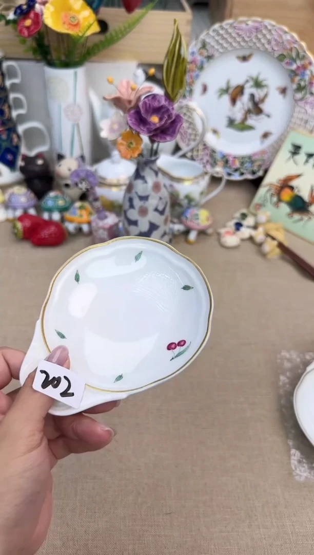 瓷片泡泡家的瓷器真好看