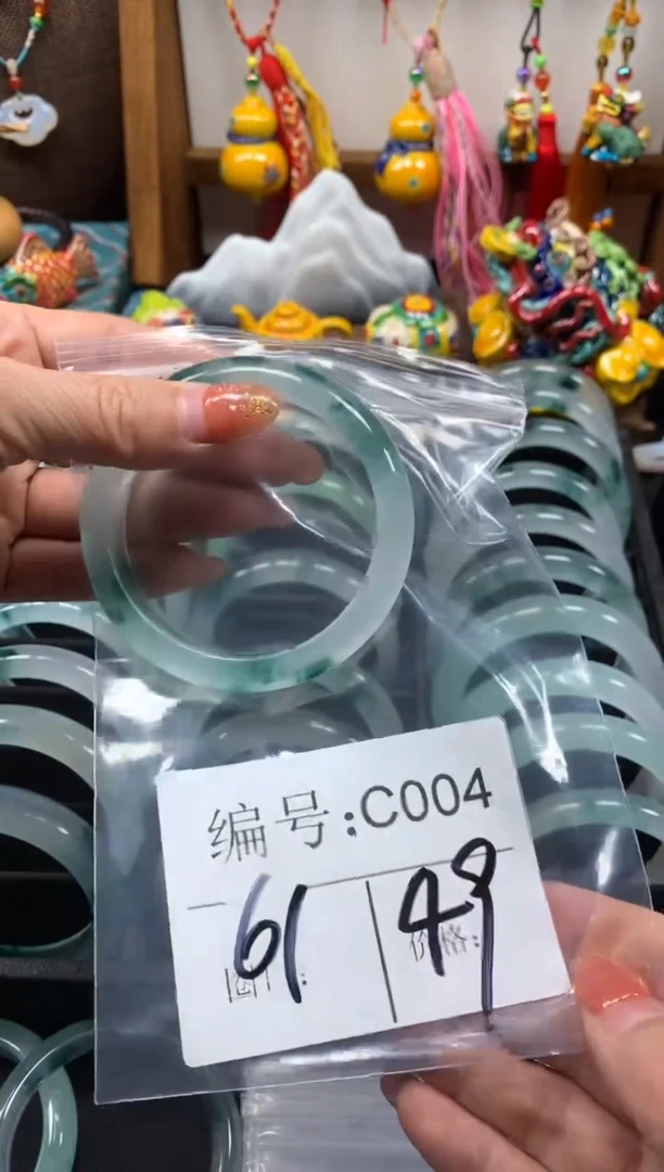 【闪购商品】石英质玉手镯未镶嵌61圈口C004