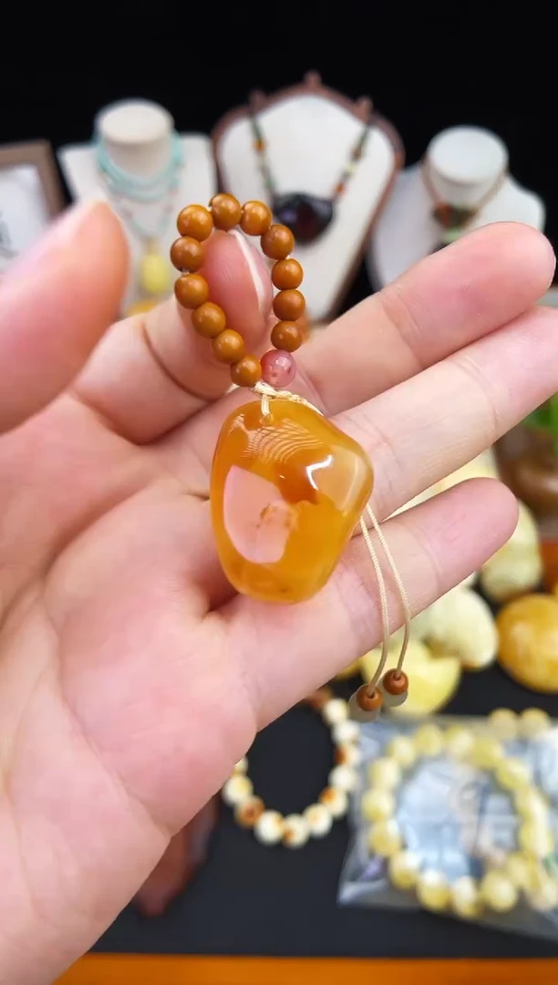 琥珀未镶嵌珠宝奇石柒月
