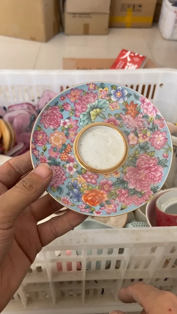 无运费险有瑕疵的摄影的产品有使用过的痕迹有点脏介意勿拍