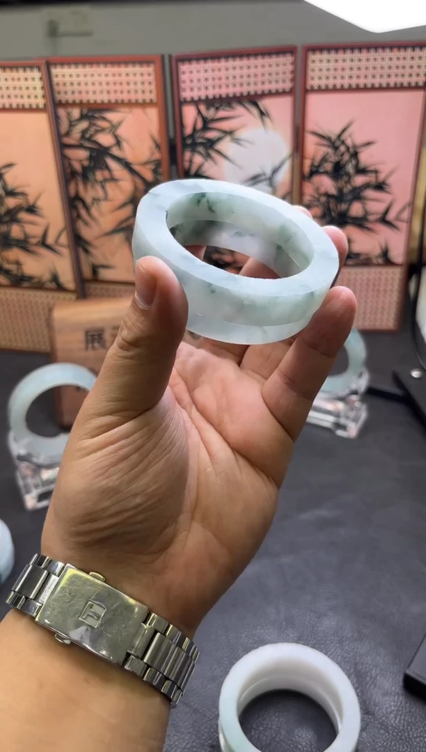 未镶嵌手镯定制翡翠小*儿多样性发货