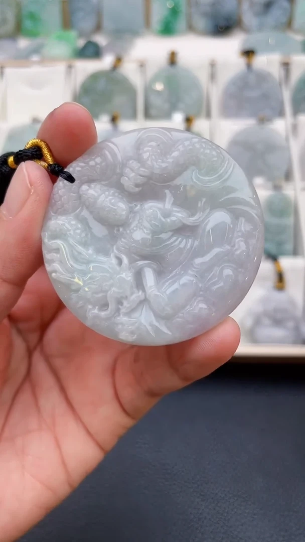 颈饰未镶嵌翡翠天然缅甸翡翠A货218