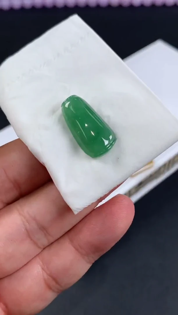 未镶嵌定制翡翠可*翡翠