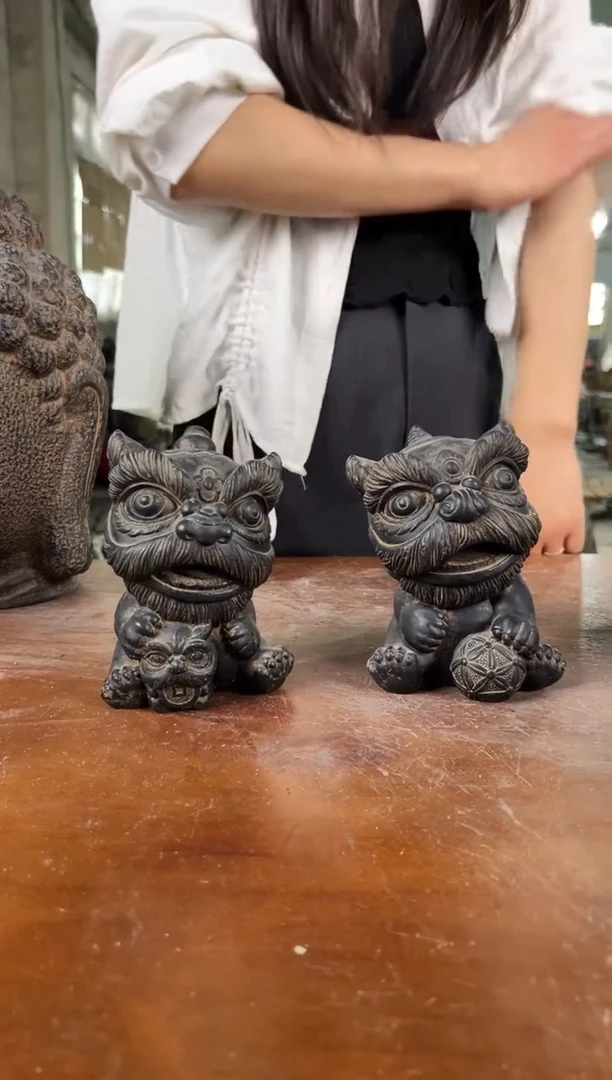 陶土瑞气盈门醒狮一对