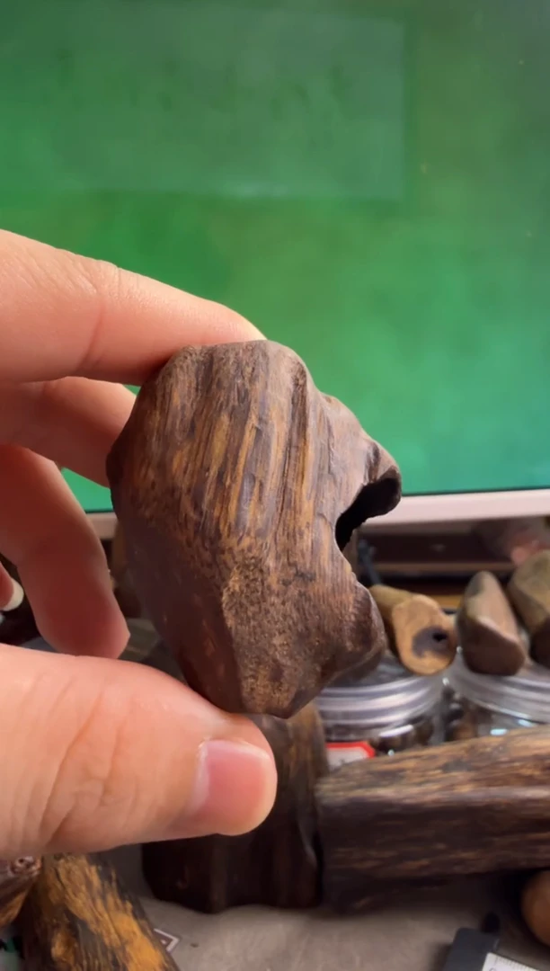 沉香手把件越南芽庄多样性发一