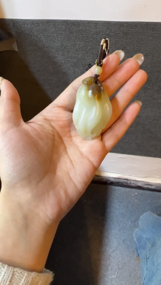 吊坠(赠链)未镶嵌和田玉金山糖白佛手挂件（产地直发）