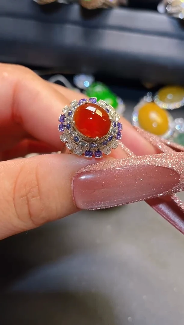 未镶嵌翡翠耳饰满*金铜托