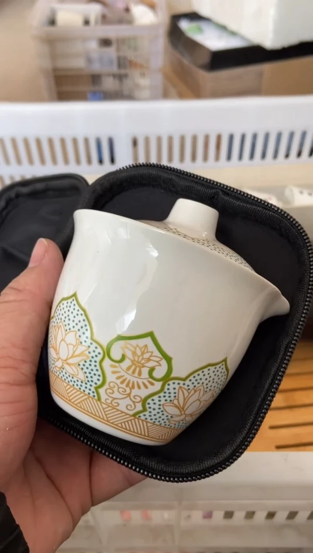 杯无运费险有瑕疵的摄影的产品有使用过的痕迹有点脏介意勿拍