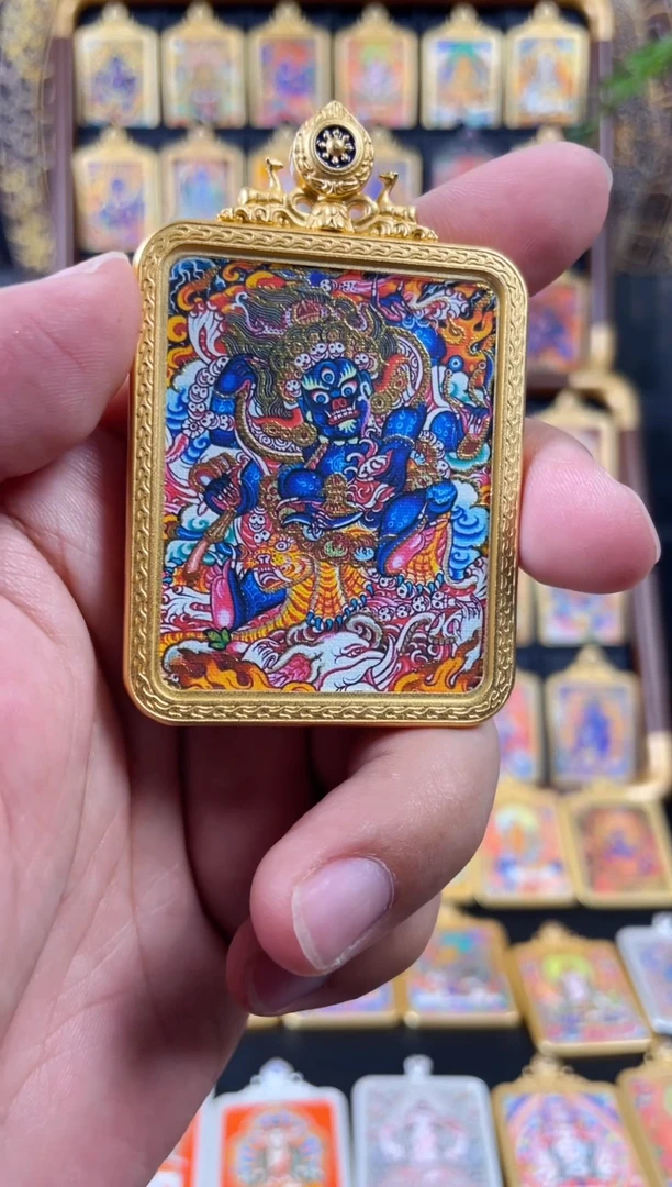 吊坠手绘唐卡《六臂大黑天》