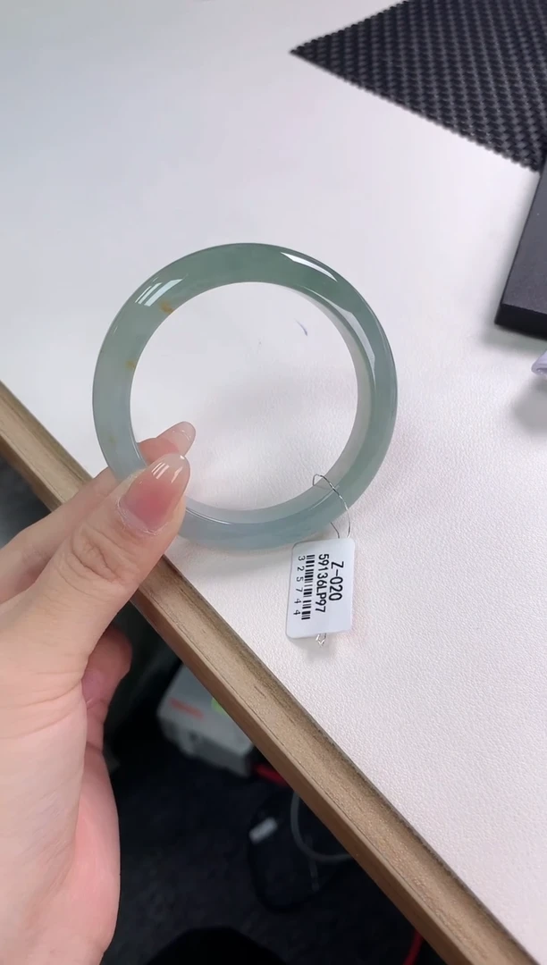翡翠手镯未镶嵌147