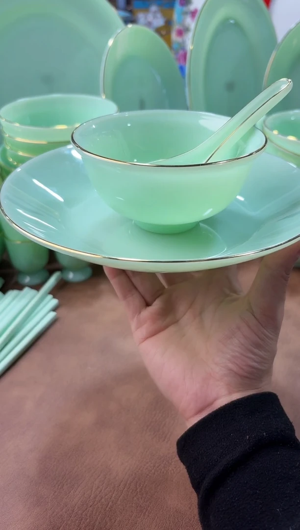 玉瓷三件套盘碗勺10套