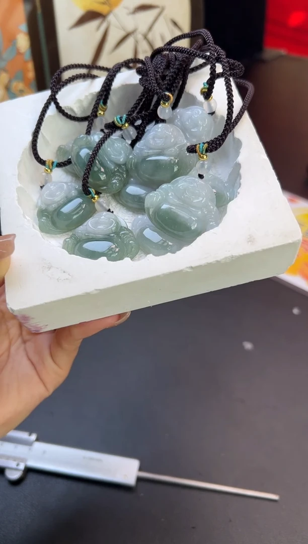 颈饰未镶嵌翡翠佛公W356-25120101A多样性发一