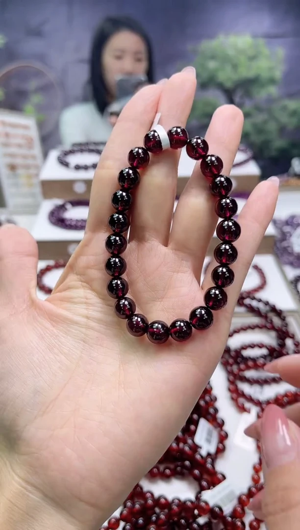 【闪购商品】石榴石手串未镶嵌7A紫牙乌石榴石8mm+，多样式发一